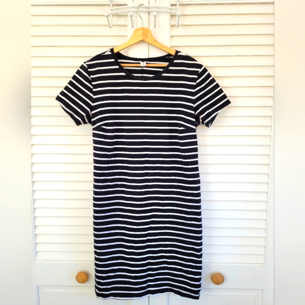 Old Navy, XL Tall, Black and White Stripped Dress